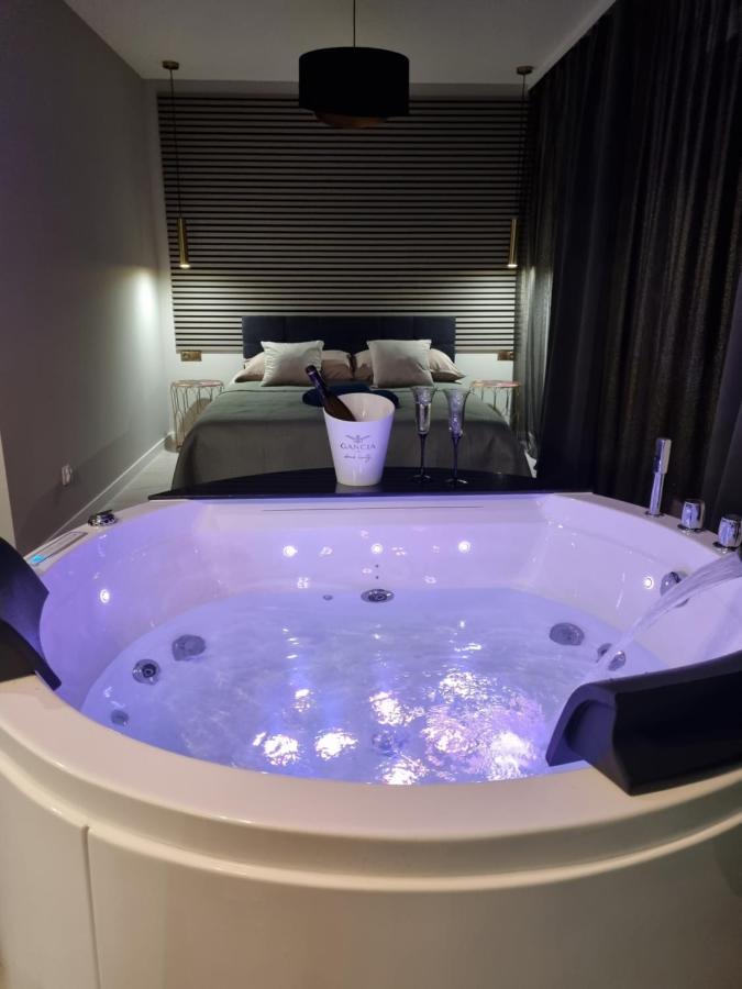 Apartament Jacuzzi Краков Экстерьер фото